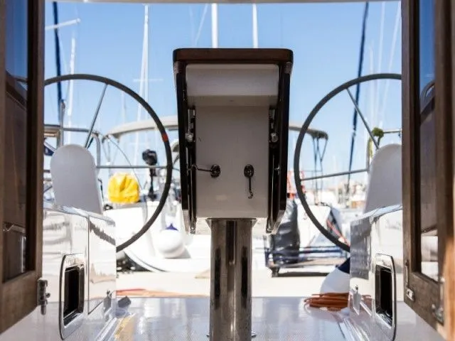 Angelic Charterboot - 5