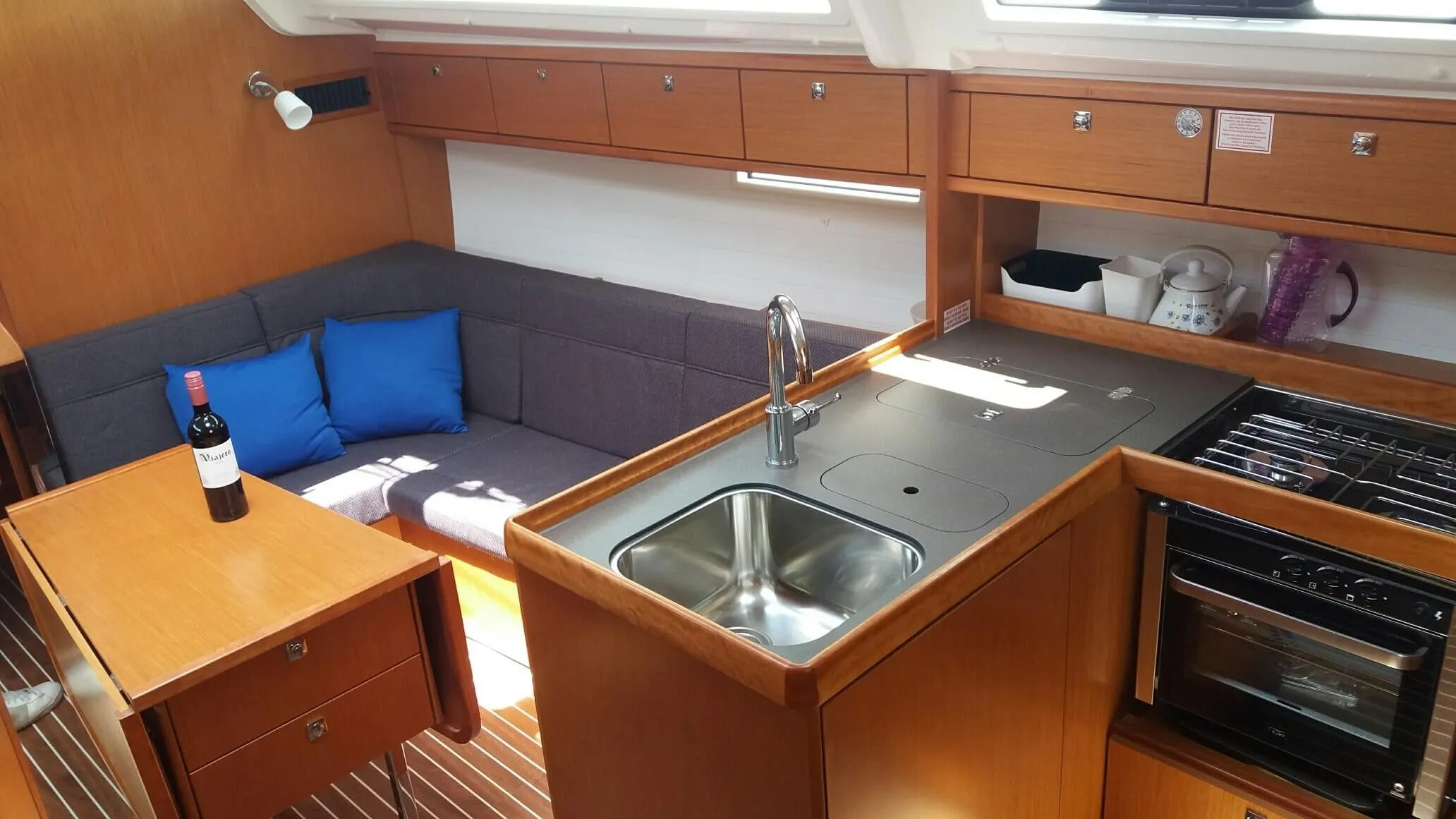 Aurora Charter Boat
