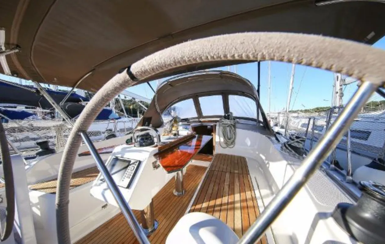 Bella Angelina Charter Boat - 3