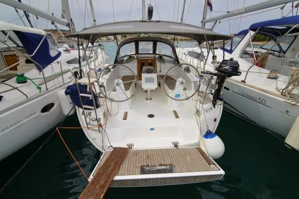 Blue Tone Charterboot - 4