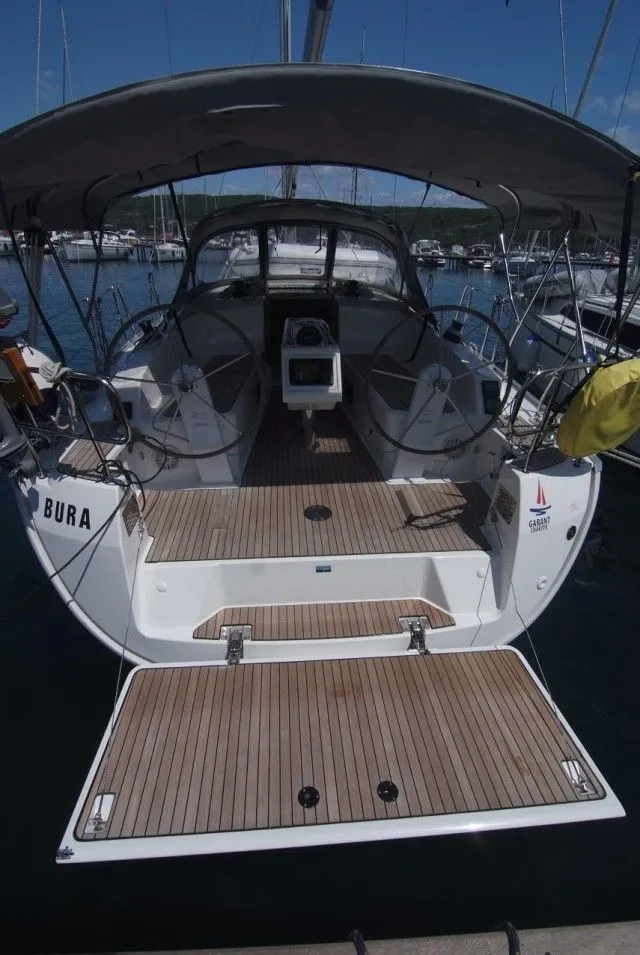 Bura Charter Boat - 3