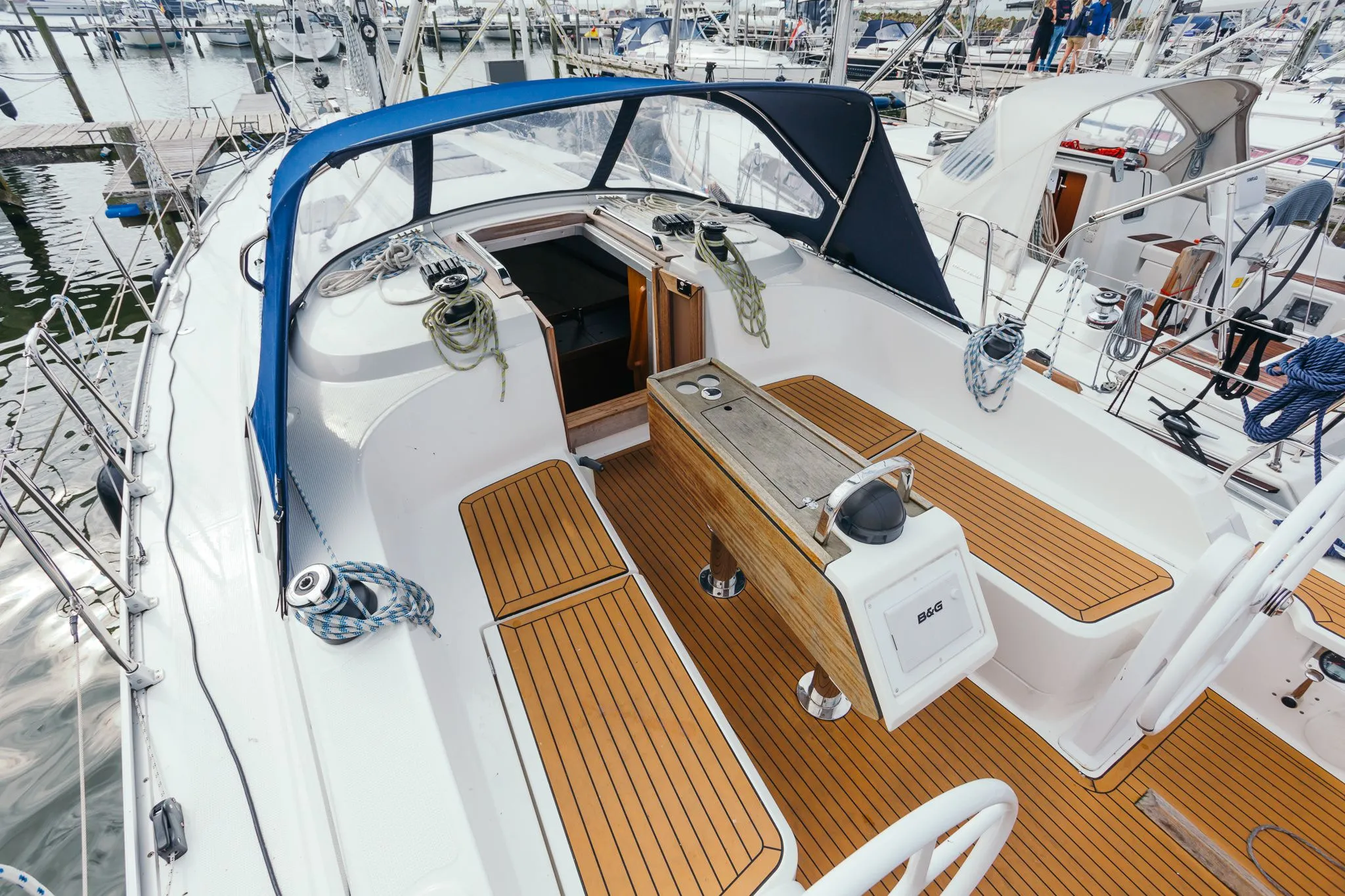 Rent a 11.35m Sailing Yacht in Stavoren