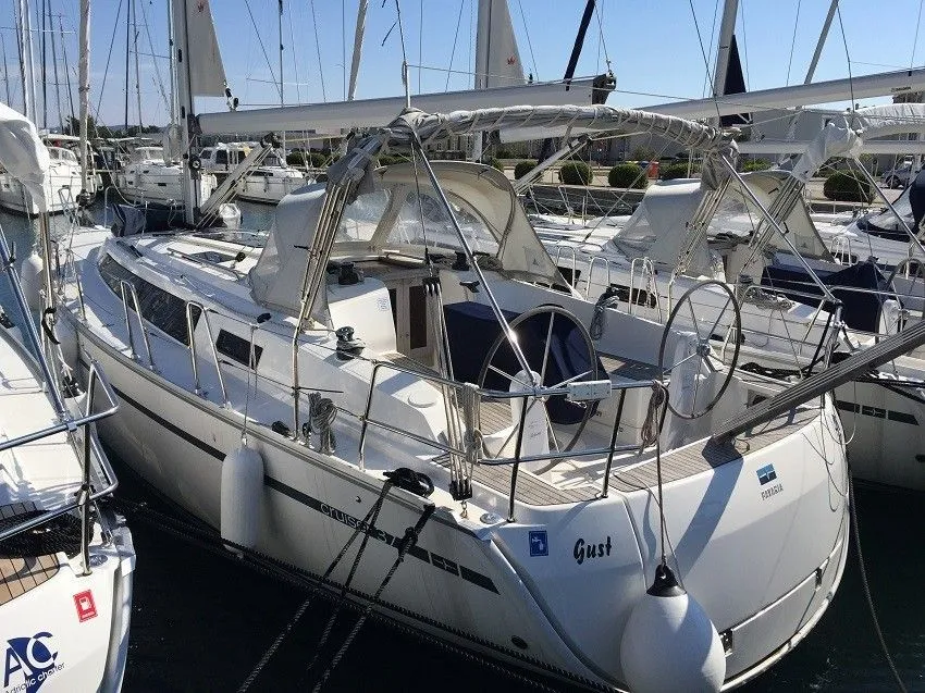 Gust Charter Boat - 1