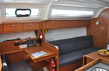 Helena Charterboot - 5