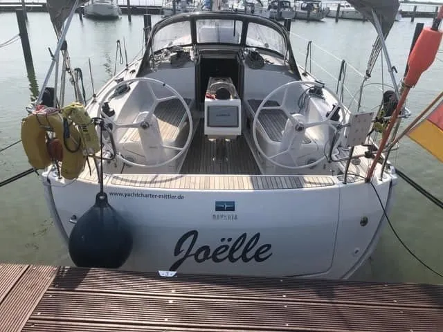 11.3m Lelystad Sailing Yacht Bavaria Cruiser 37 Hire