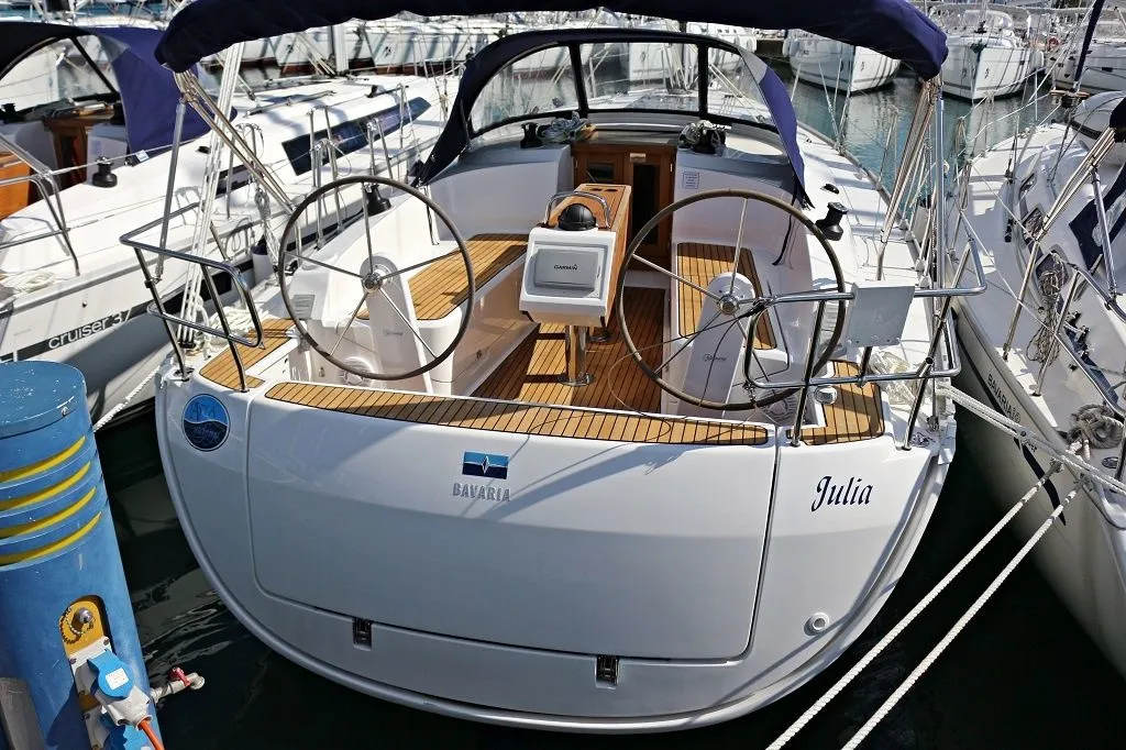 Julia Charter Boat - 4
