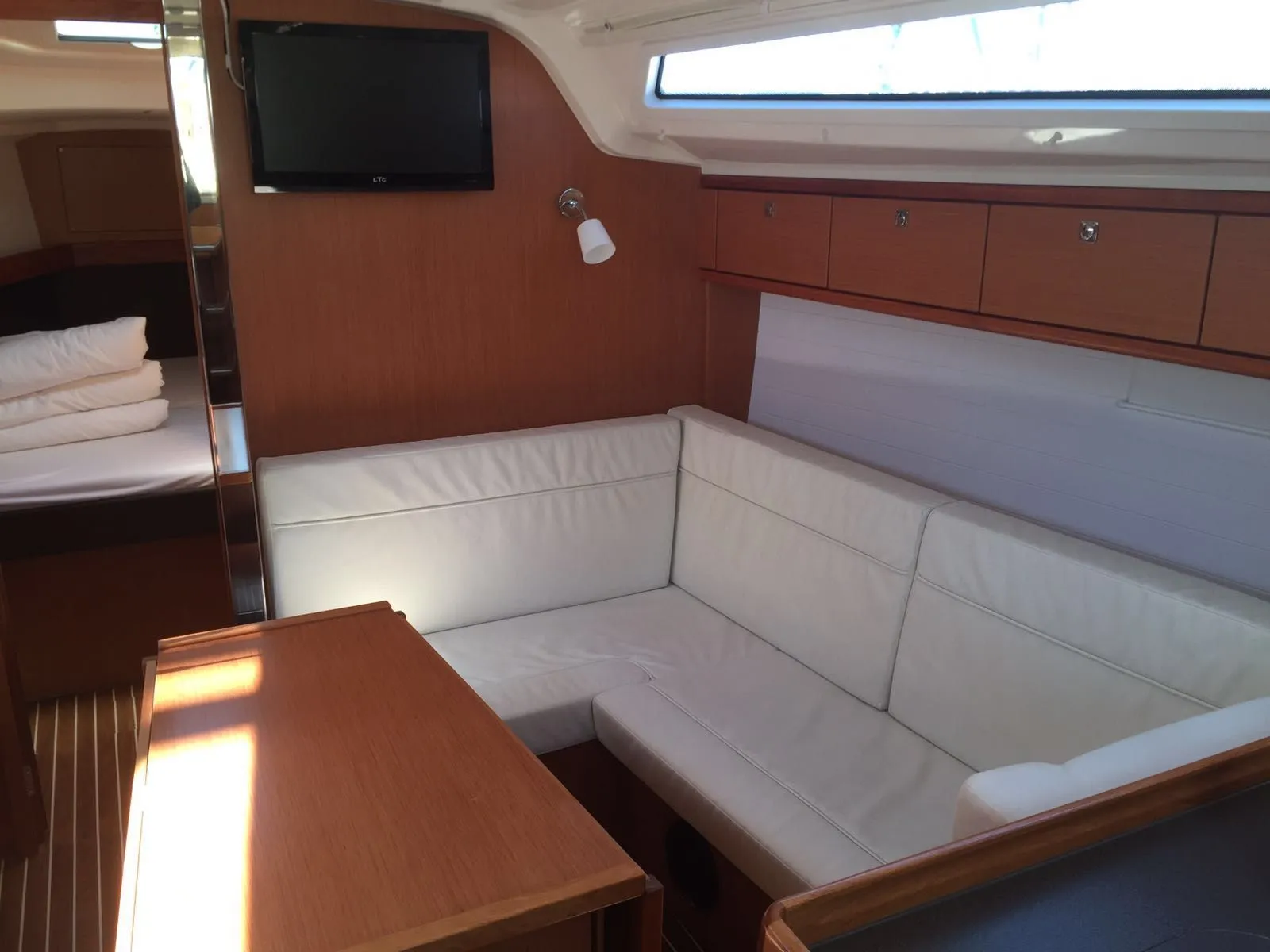 Julia Charter Boat - 5