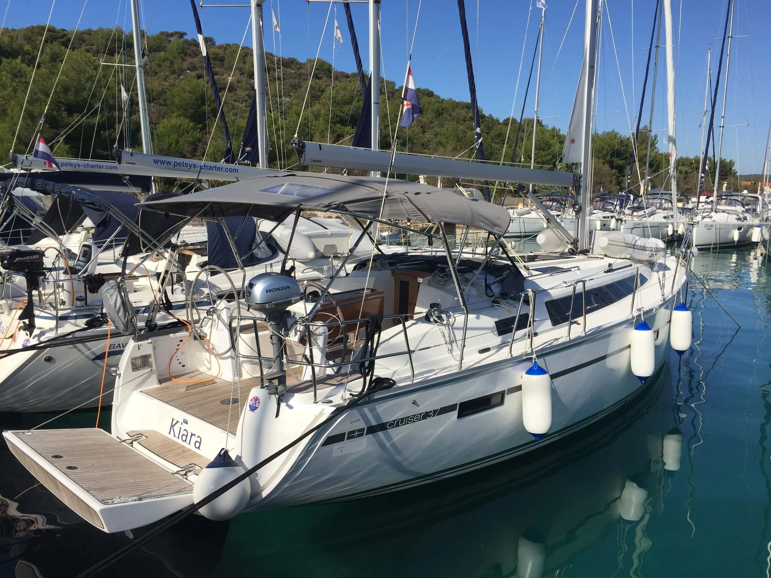 Kiara Charterboot - 3