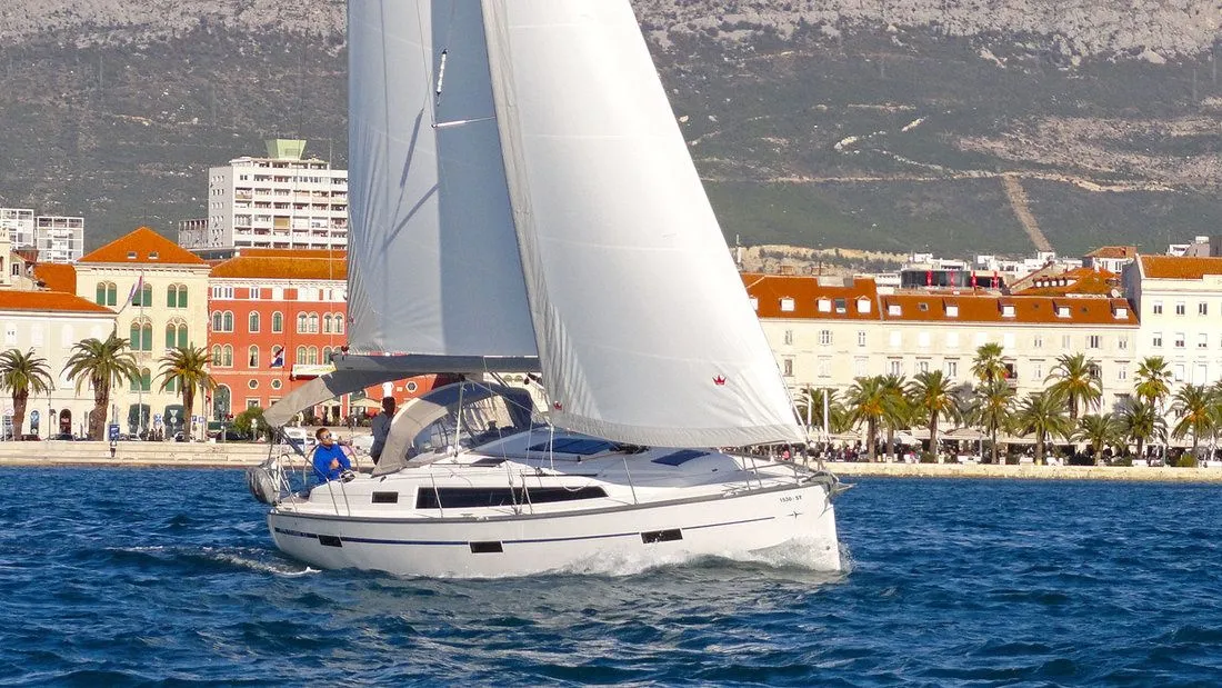 Lirica Charter Boat
