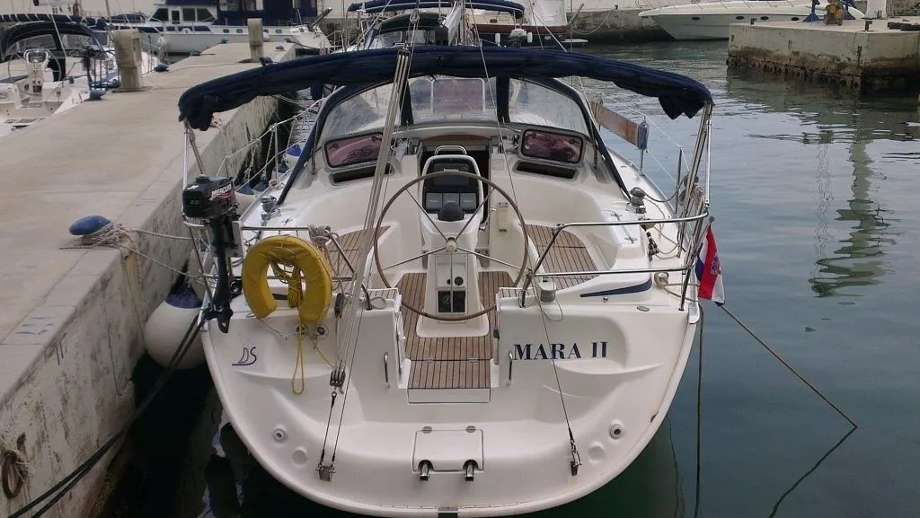 Boot - 11.35m Novi Vinodolski 3 Cabin Sailing Yacht Hire