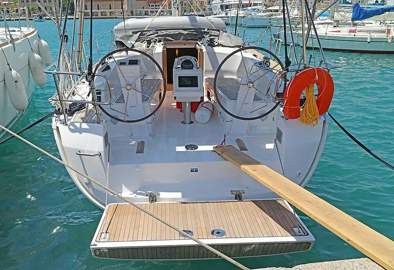 Nenemia Charter Boat