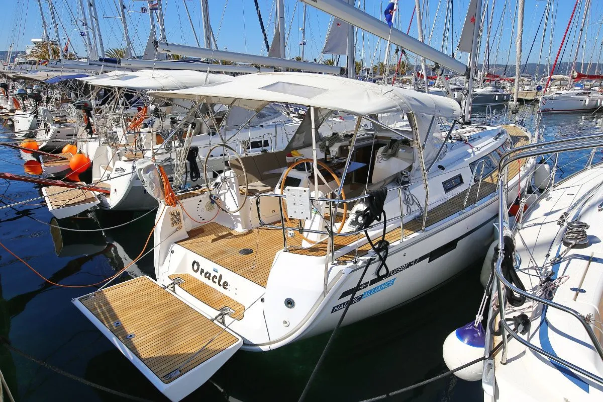 Oracle Charterboot - 3
