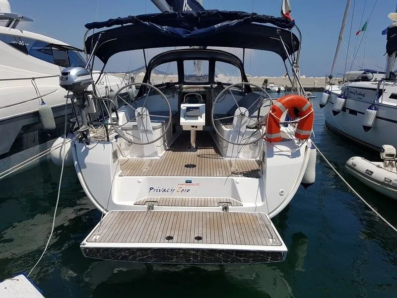 Rent a 11.3m 3 Cabin Sailing Yacht in Procida