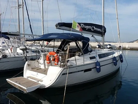 Privacy Zero Charter Boat
