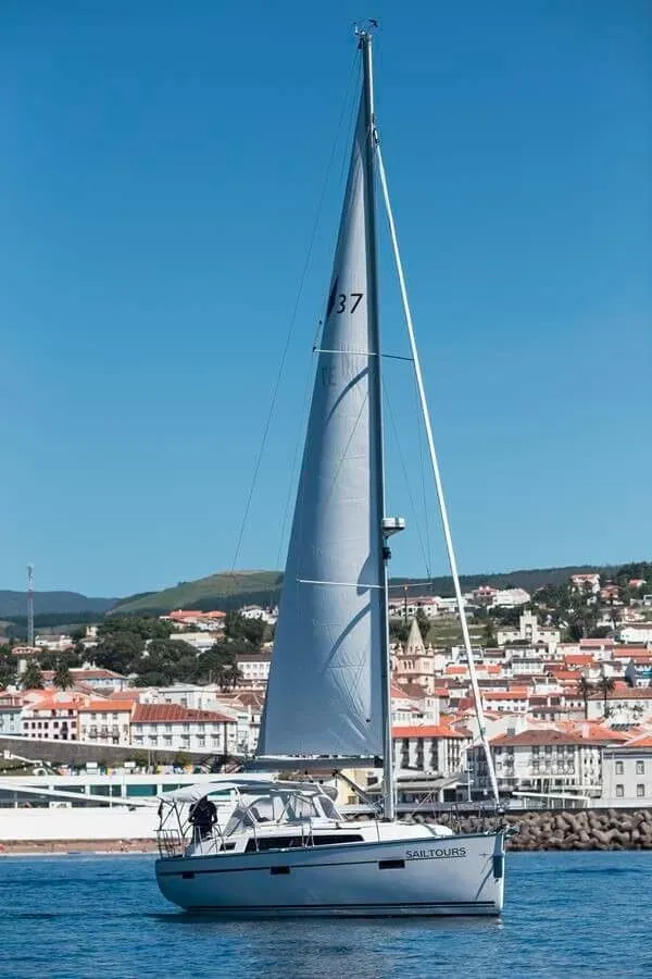 Terceira Kiralık Bavaria Cruiser 37 11.3m Yelkenli Yat