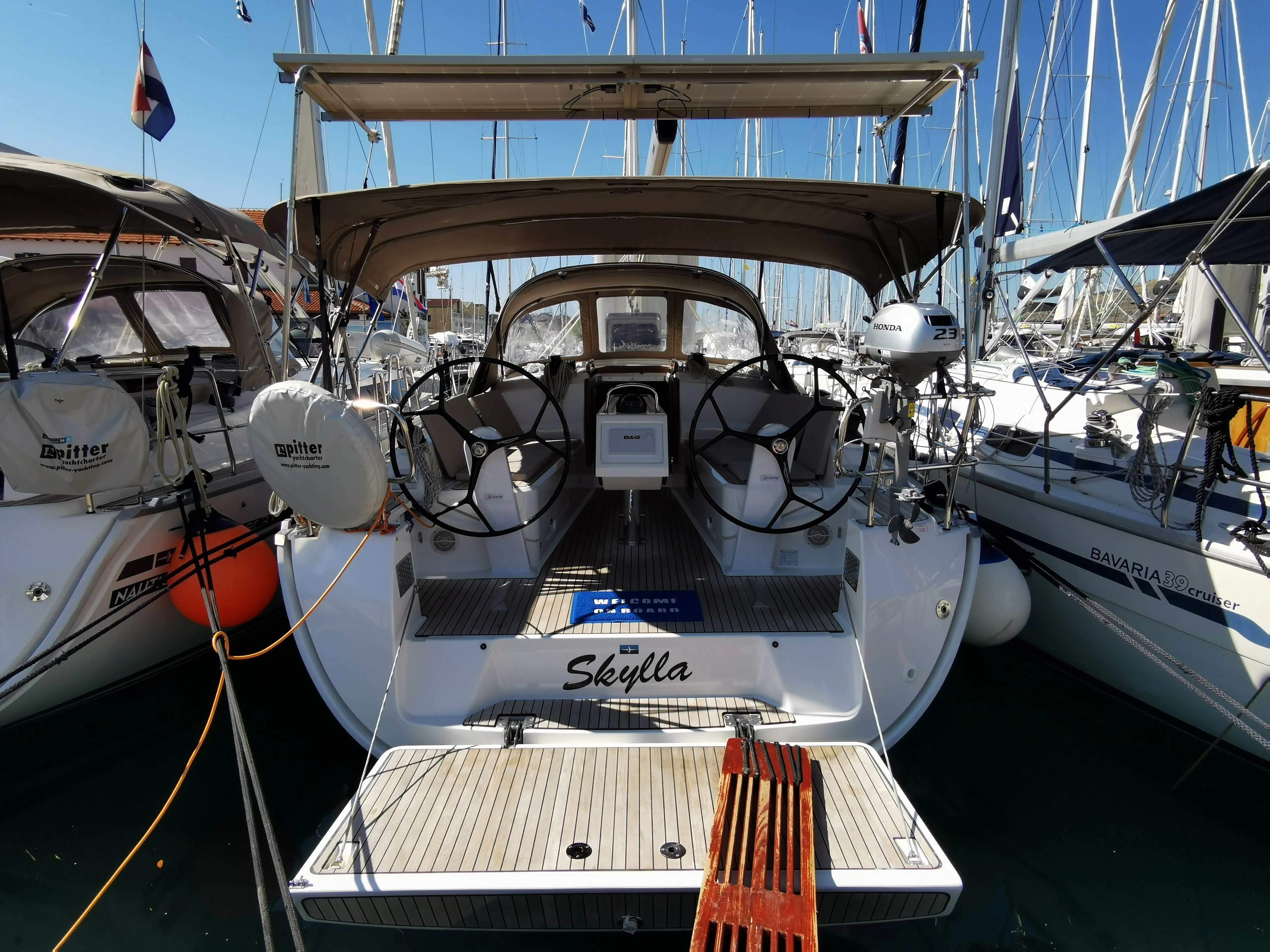 Skylla Kiralık Teknesi - 5