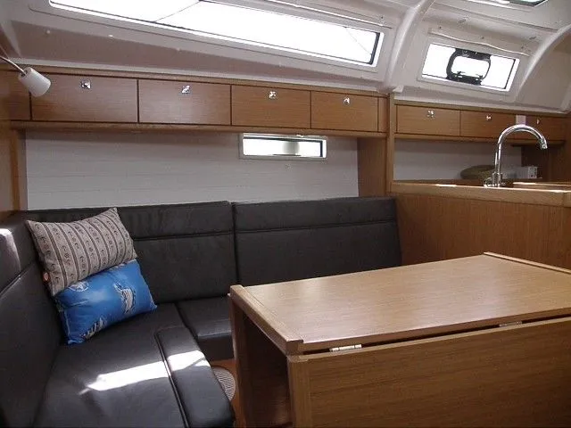 Snelly Charter Boat