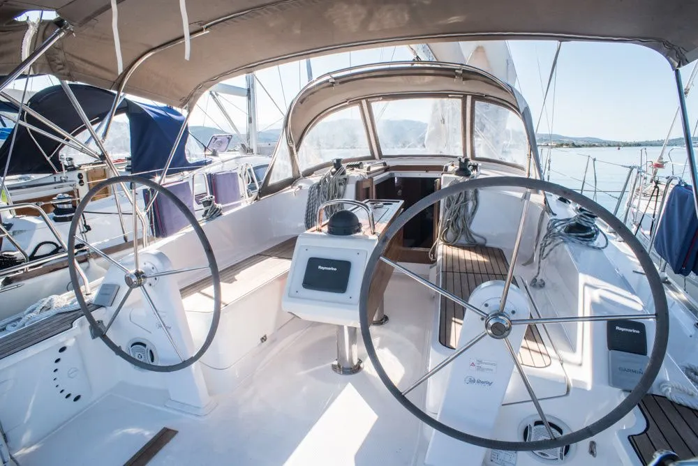 Takis 2 Charterboot - 5