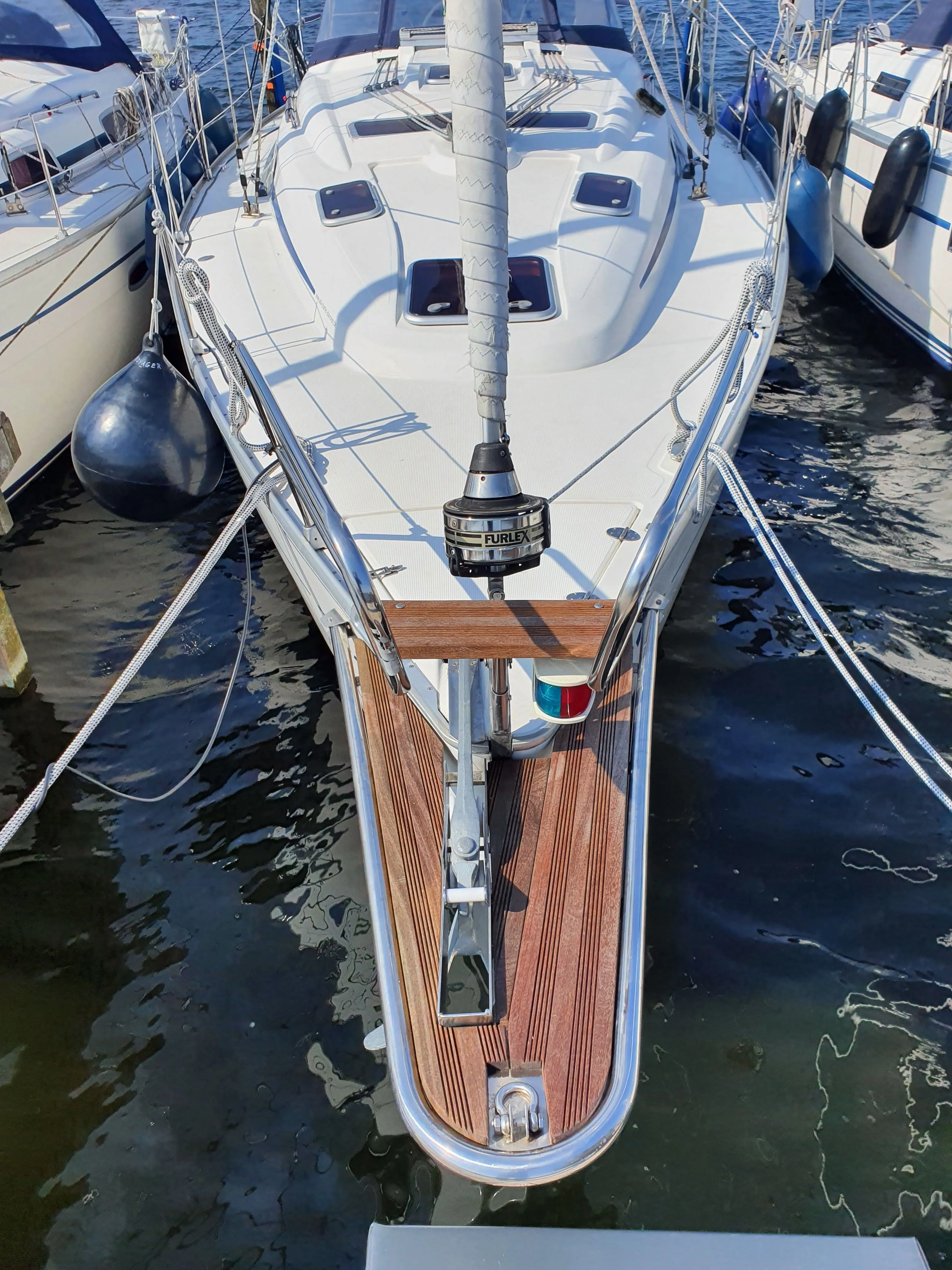 Voyager Charter Boat