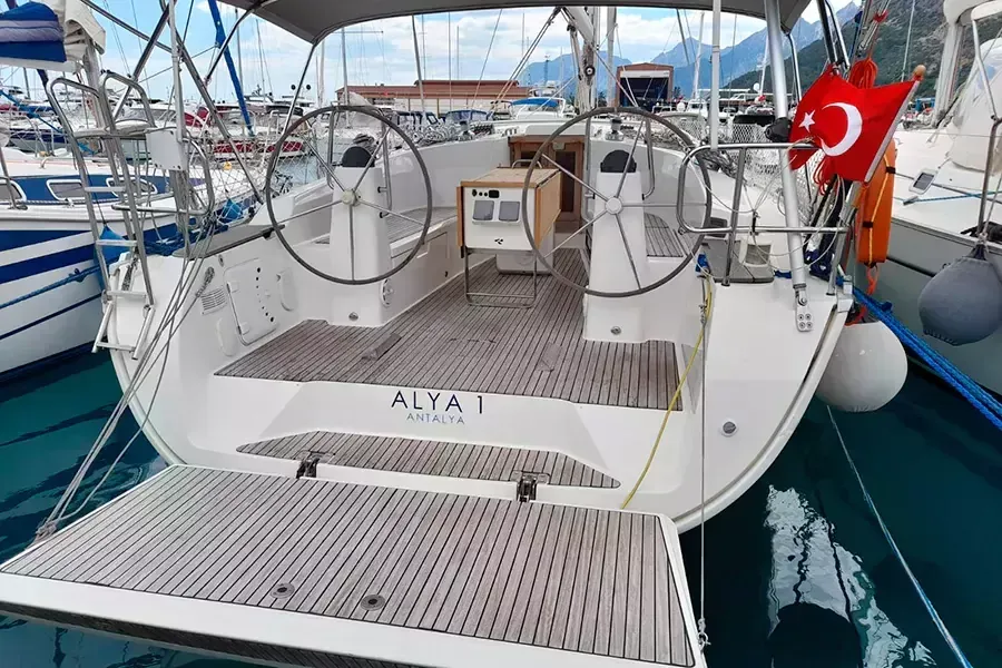 Alya 1 Charterboot - 4