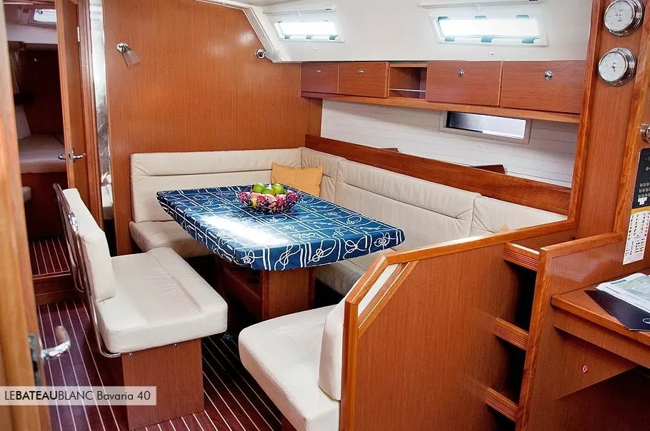 Aries Charterboot - 3