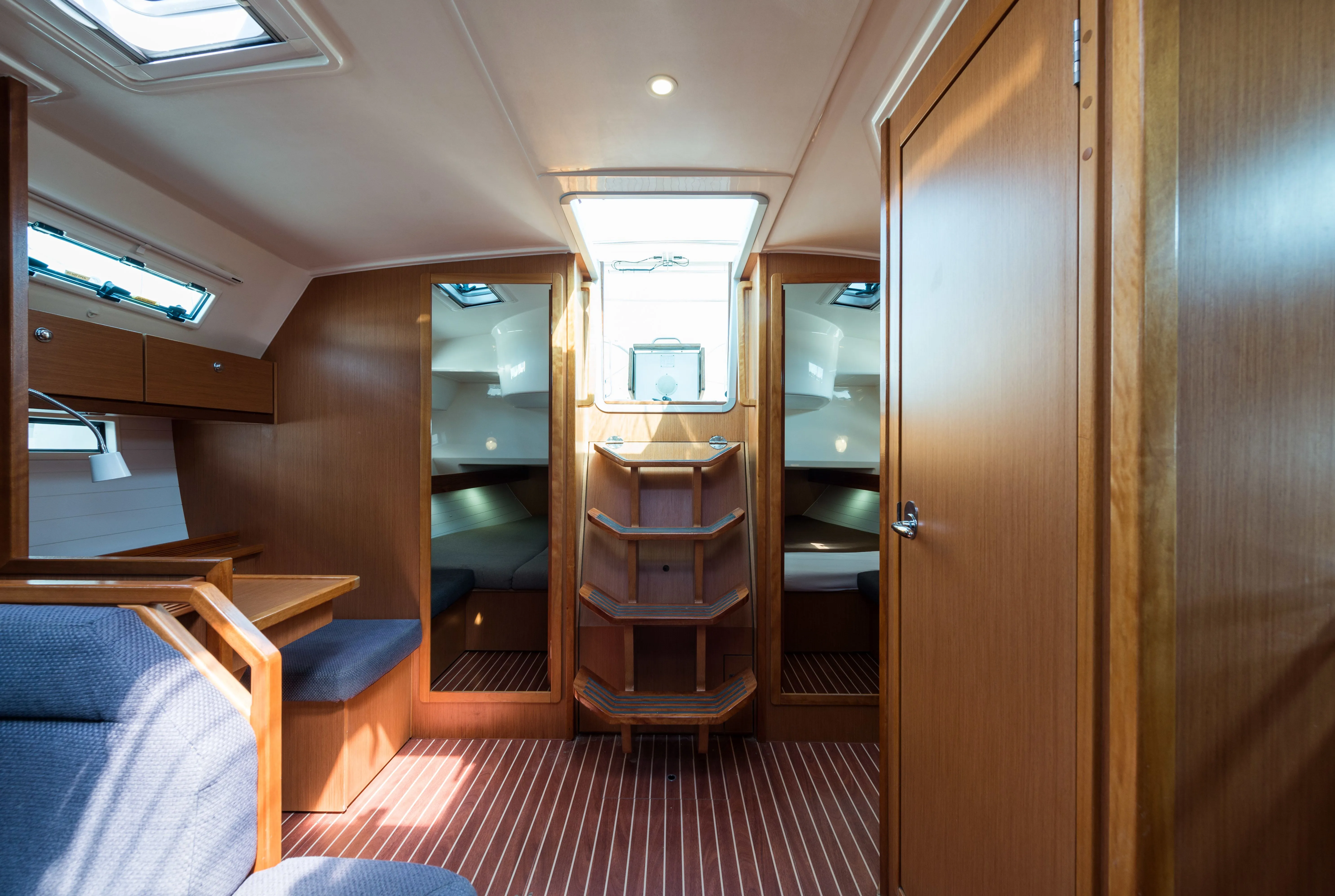 Explore Lefkada on a 12.35m 3 Cabin Sailing Yacht Rental