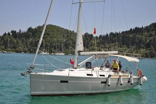 Erinika Charterboot - 1
