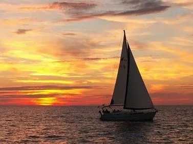 Charter a 12.35m Bavaria Cruiser 40 in Funtana