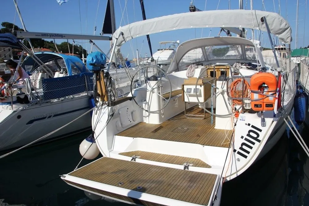 Charter a 12.35m Boat in Vrsar