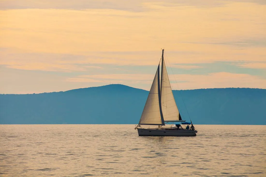 Charter a 12.35m Bavaria Cruiser 40 in Tučepi