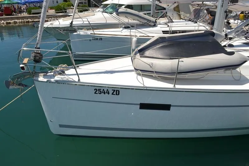 Manta Charter Boat