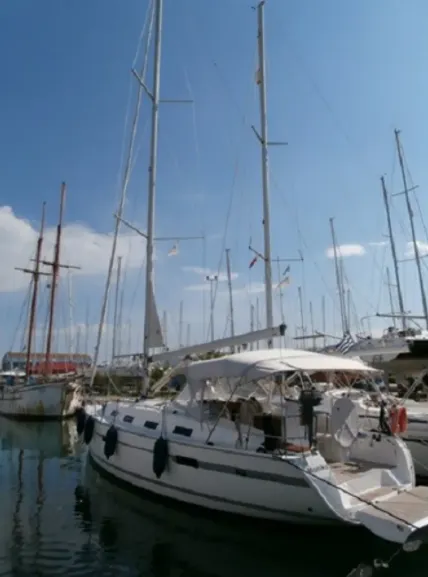 Rent a 11.99m Sailing Yacht Bavaria Cruiser 40 in Lefkada