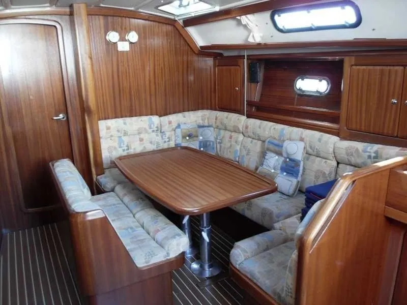 Rent a 12.48m Bavaria Cruiser 40 in Salamina