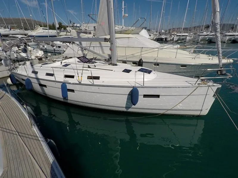 12.35m Primošten Sailing Yacht Bavaria Cruiser 40 Hire