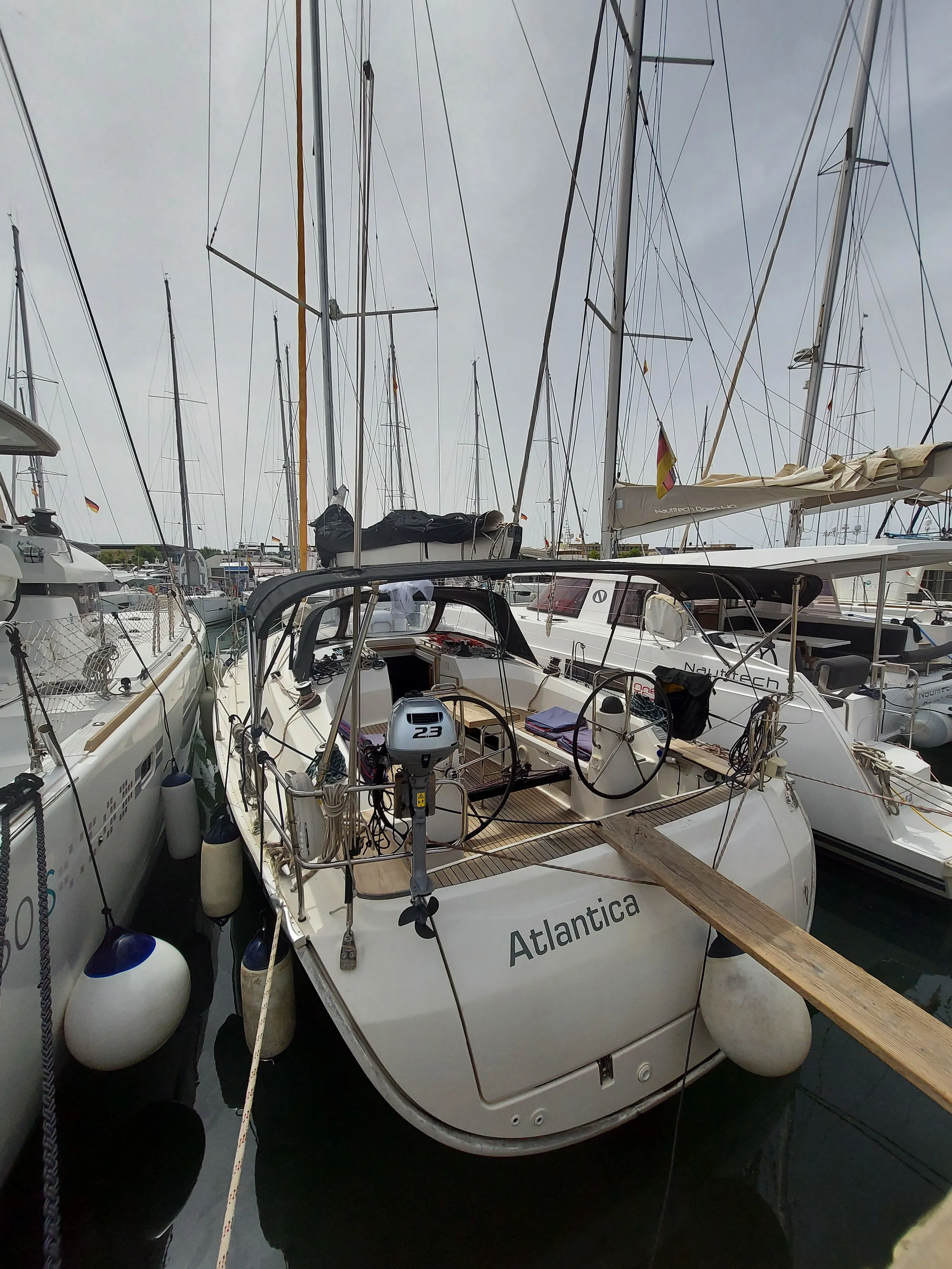 Atlantica Charter Boat