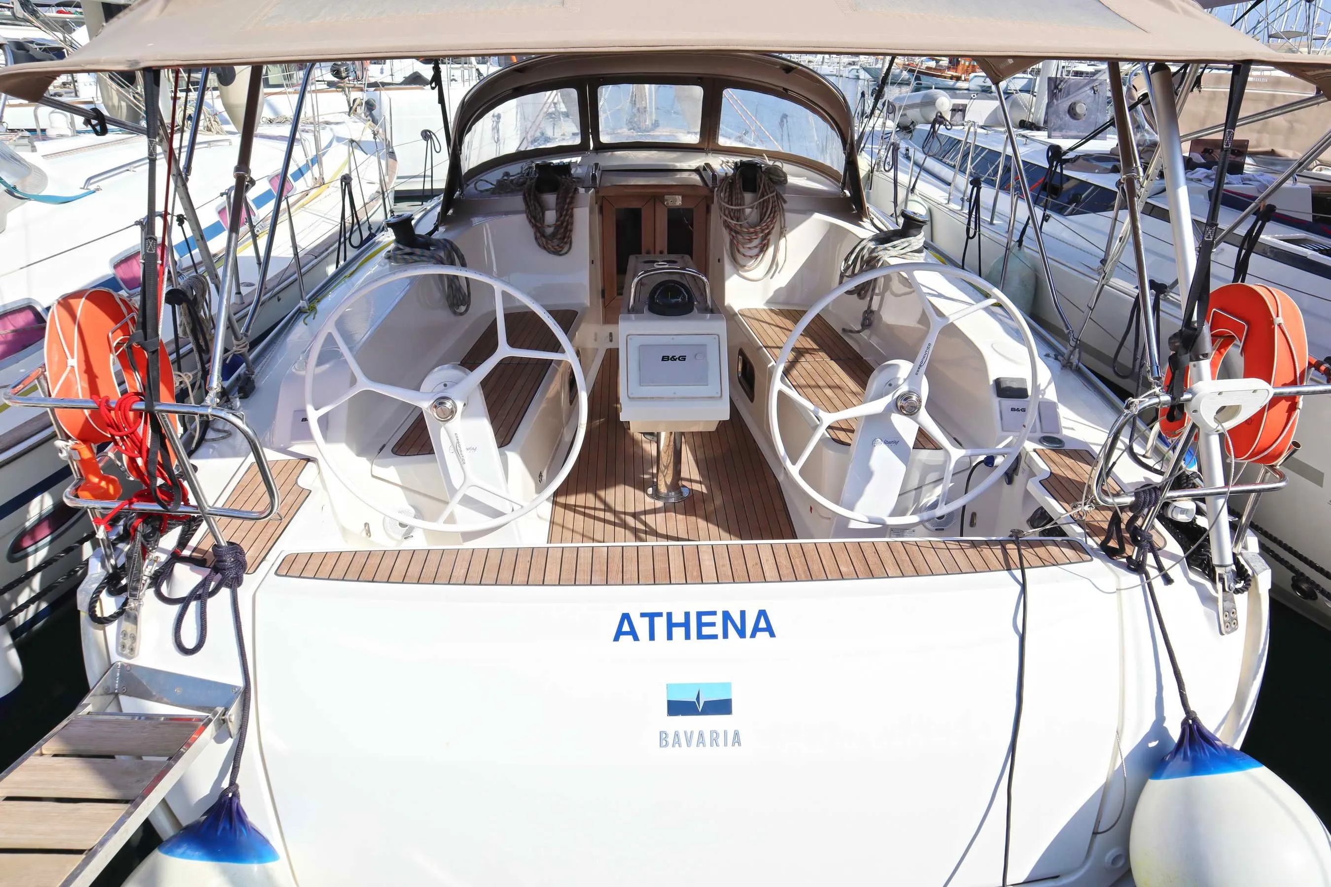 Чартер Athena - 3