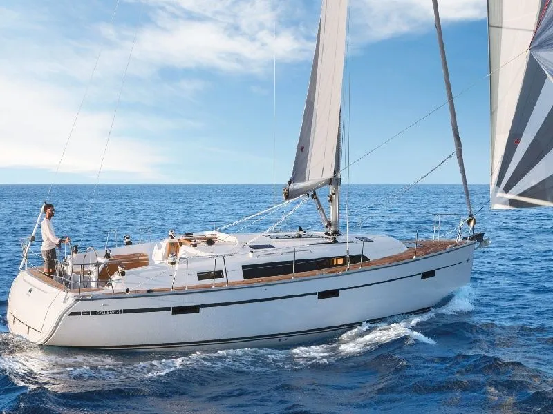 Rent a 12.35m Bavaria Cruiser 41 in Breege