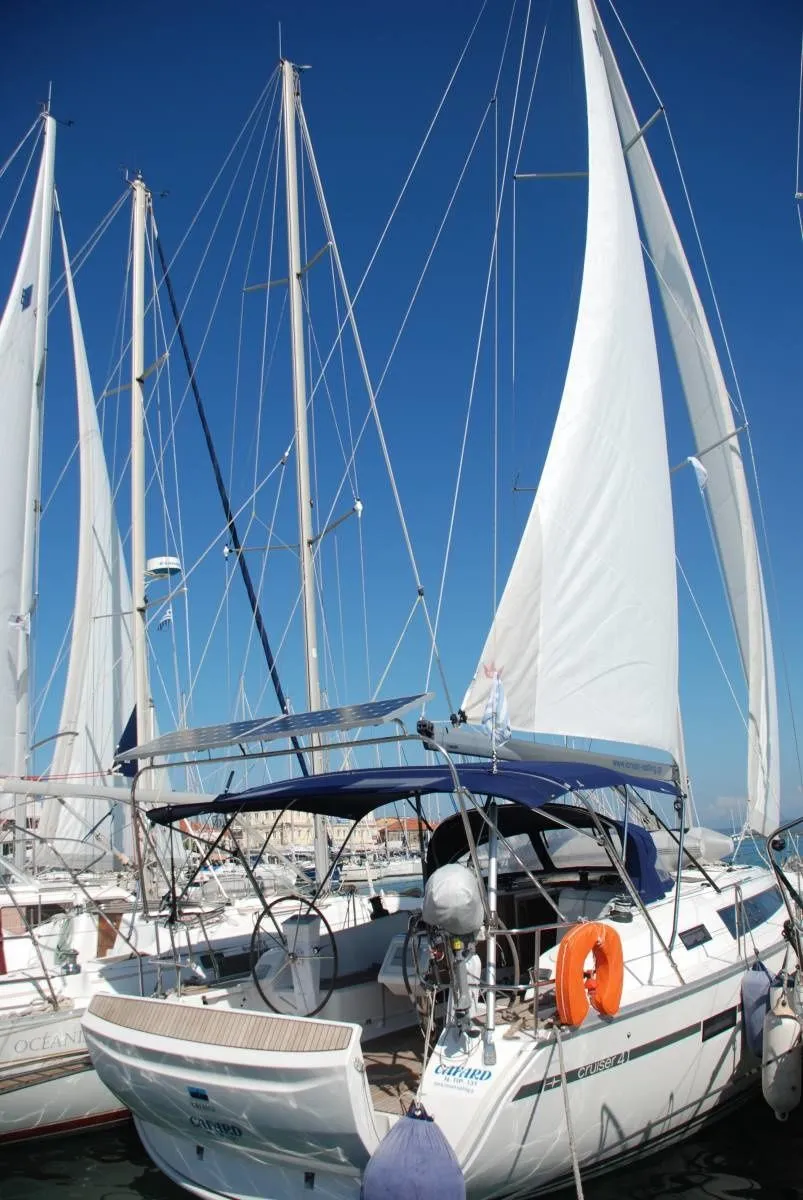 Cafard Charter Boat