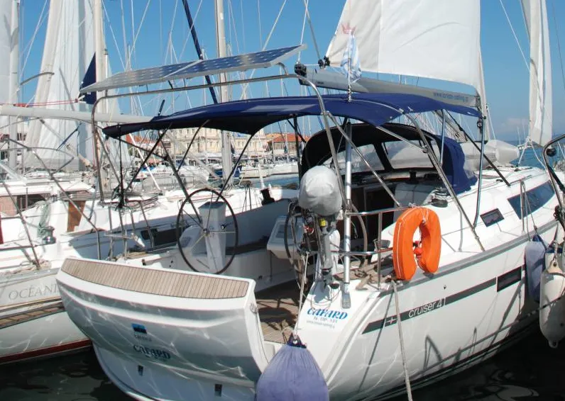 12.35m Paleros Bavaria Cruiser 41 Sailing Yacht Hire