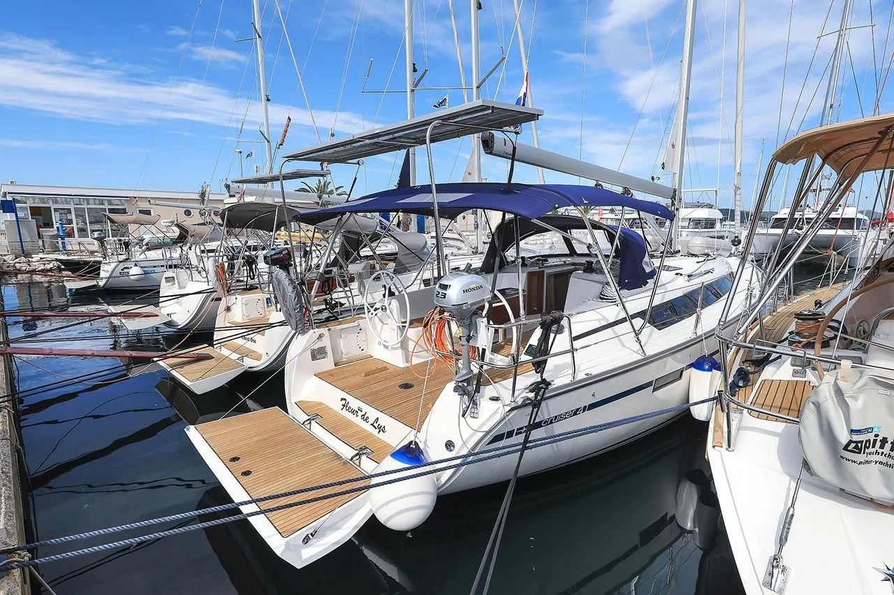 Boot - 12.35m Vodice Bavaria Cruiser 41 Hire
