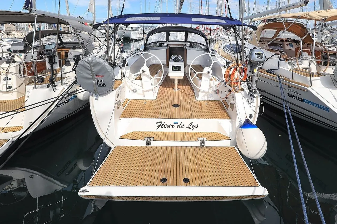 Fleur de Lys Mietboot - 3