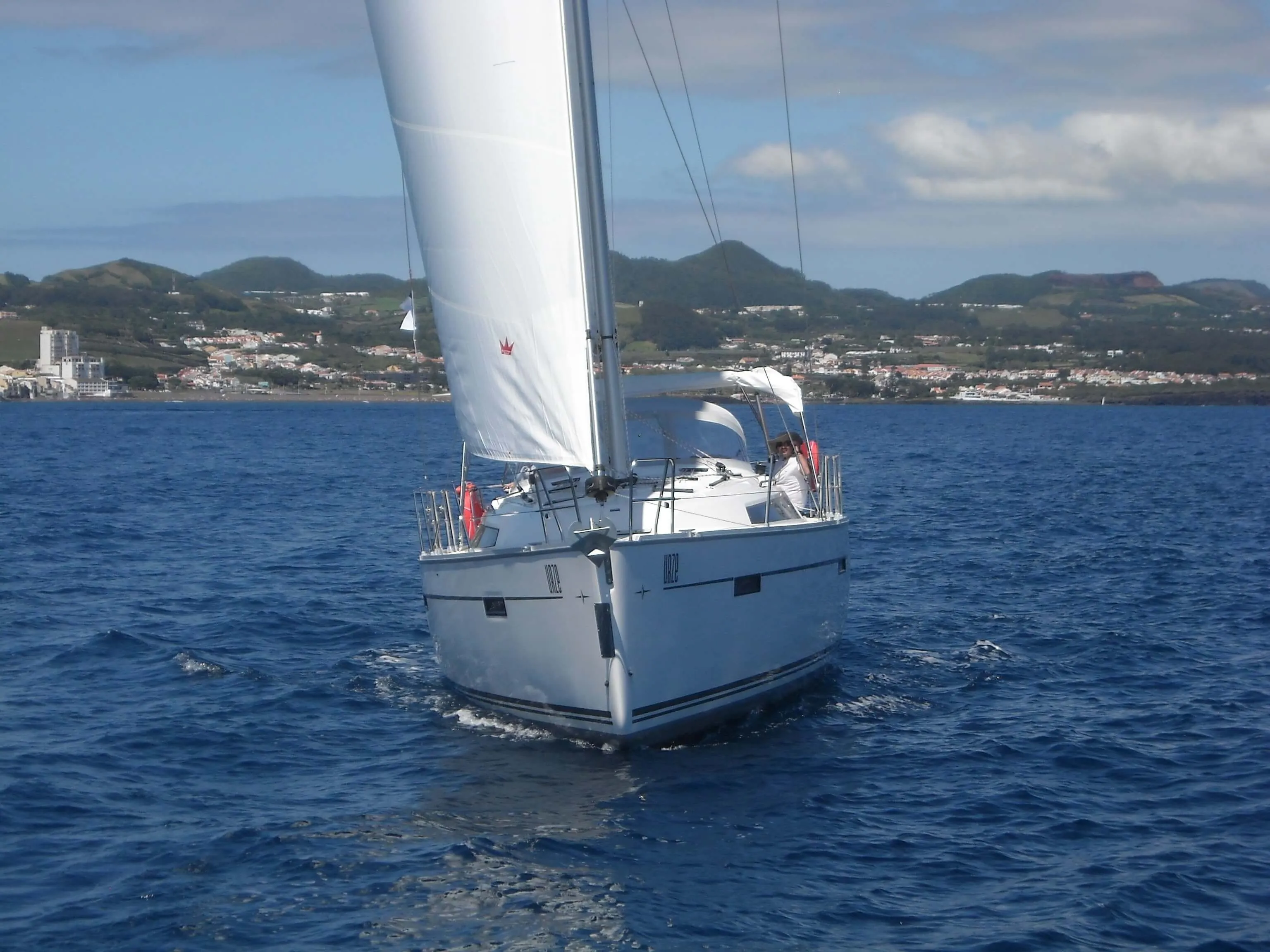 Sao Miguel 12.35m Kiralık Yelkenli Yat Bavaria Cruiser 41