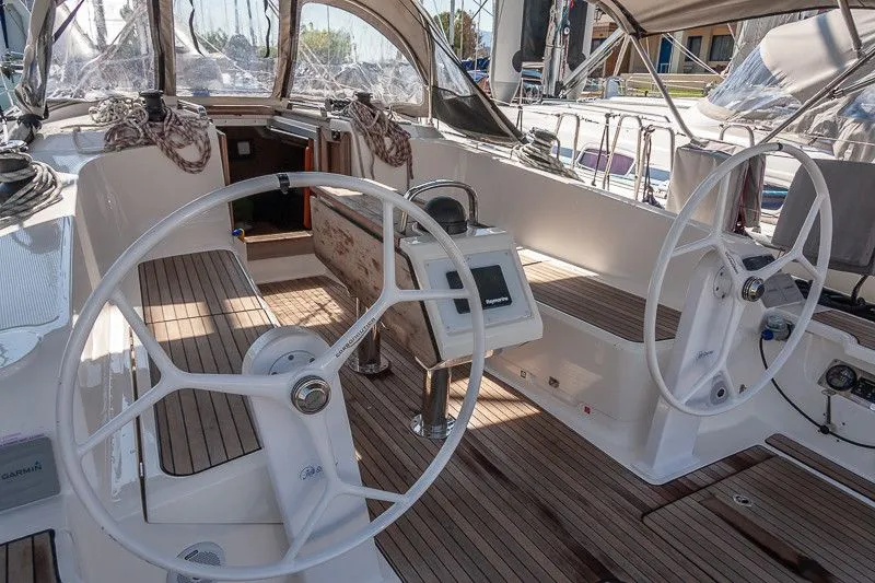 Чартер Ioli - 3