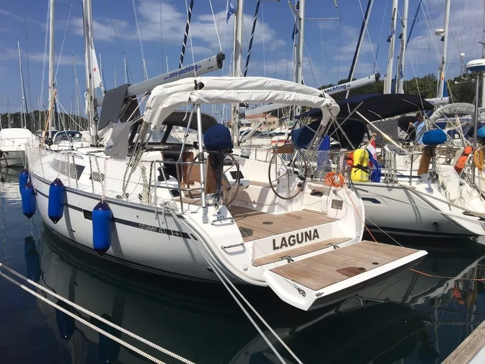 Laguna Charter Boat