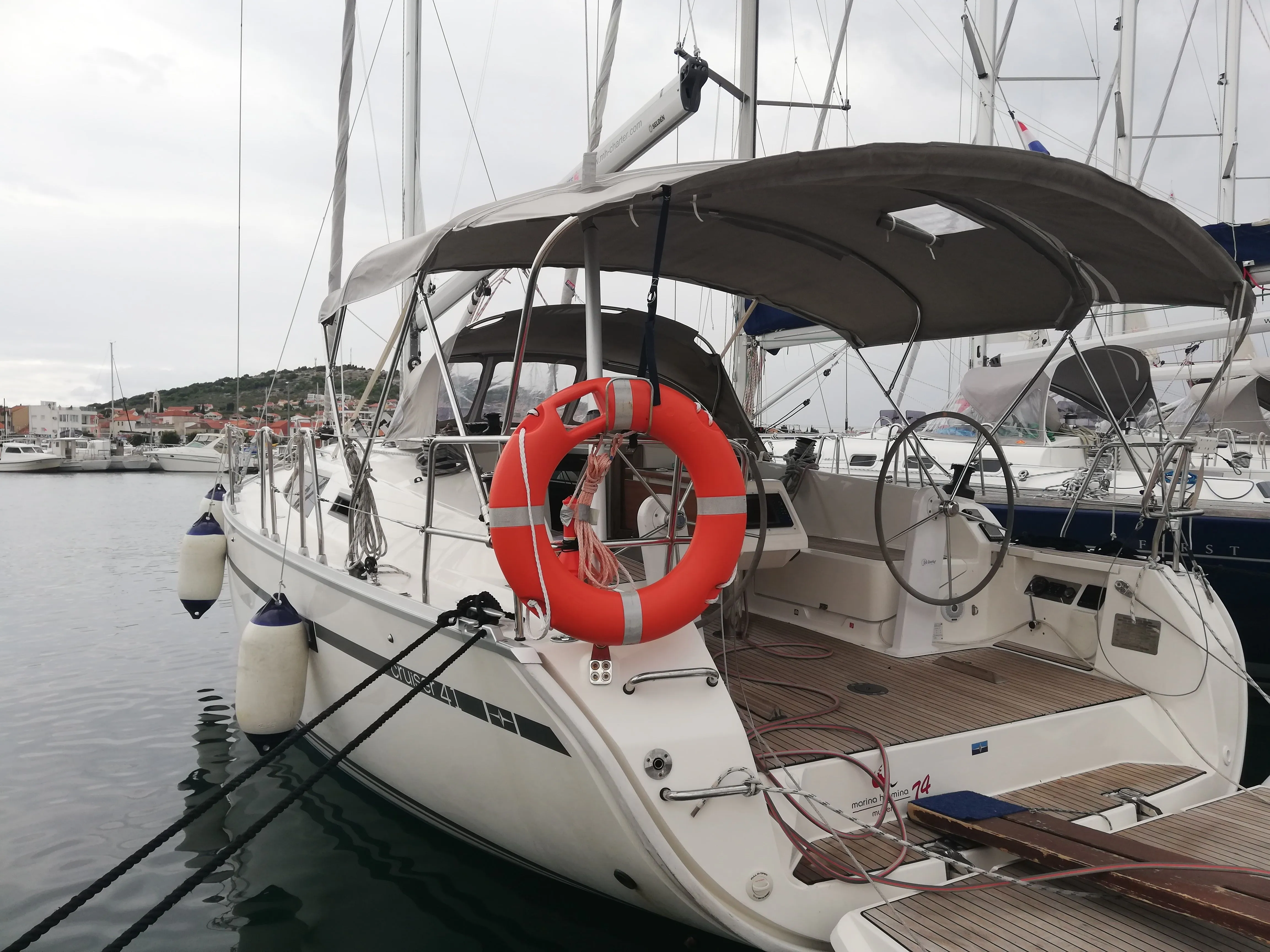 MH 74 Charter Boat