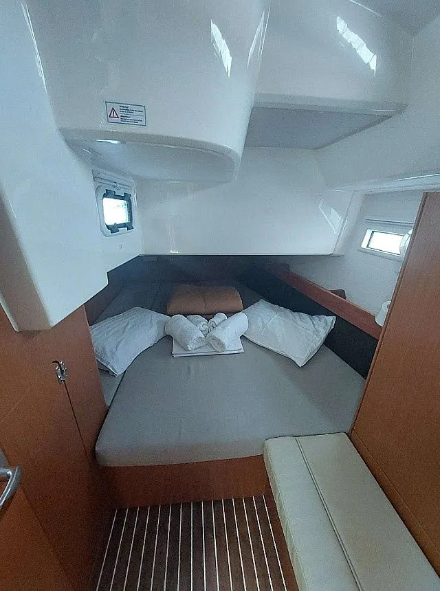 Чартер Nafsika - 5