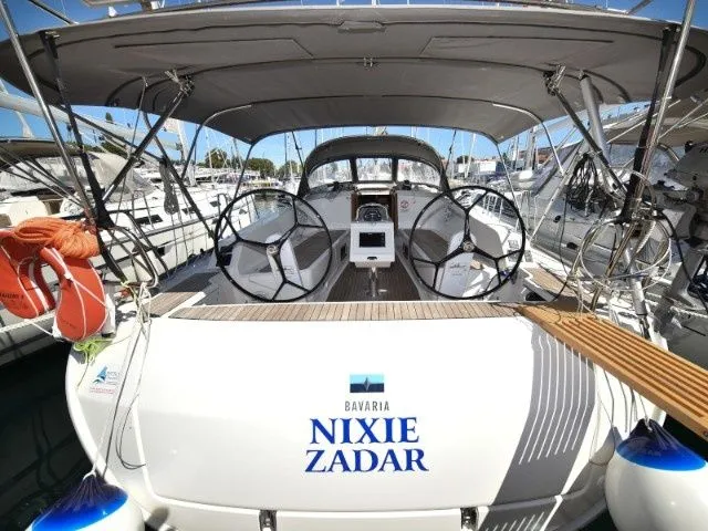 Nixie Mietboot - 3