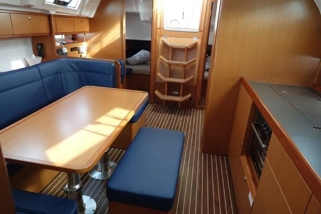 Oberon Charter Boat