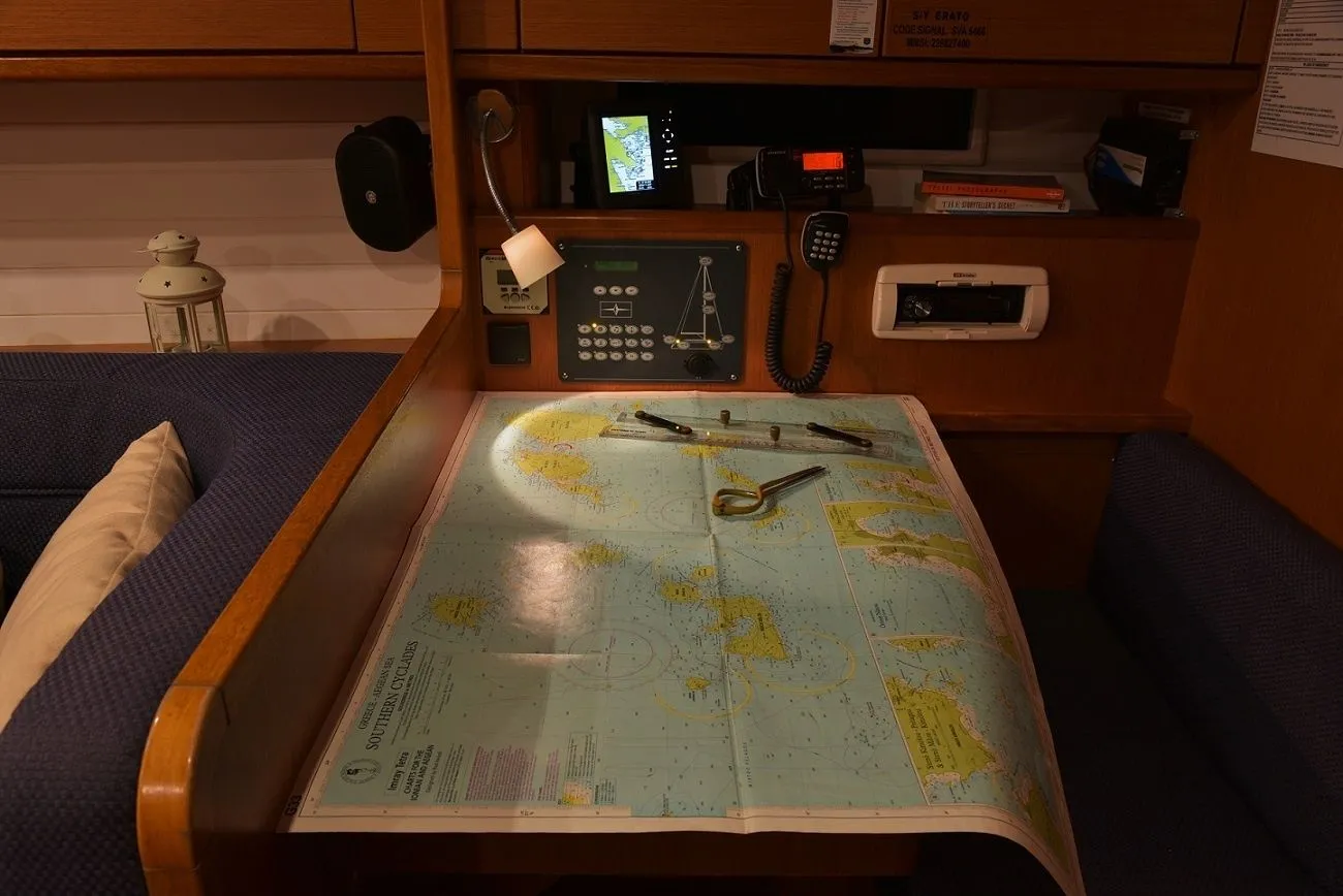 Чартер Erato - 4