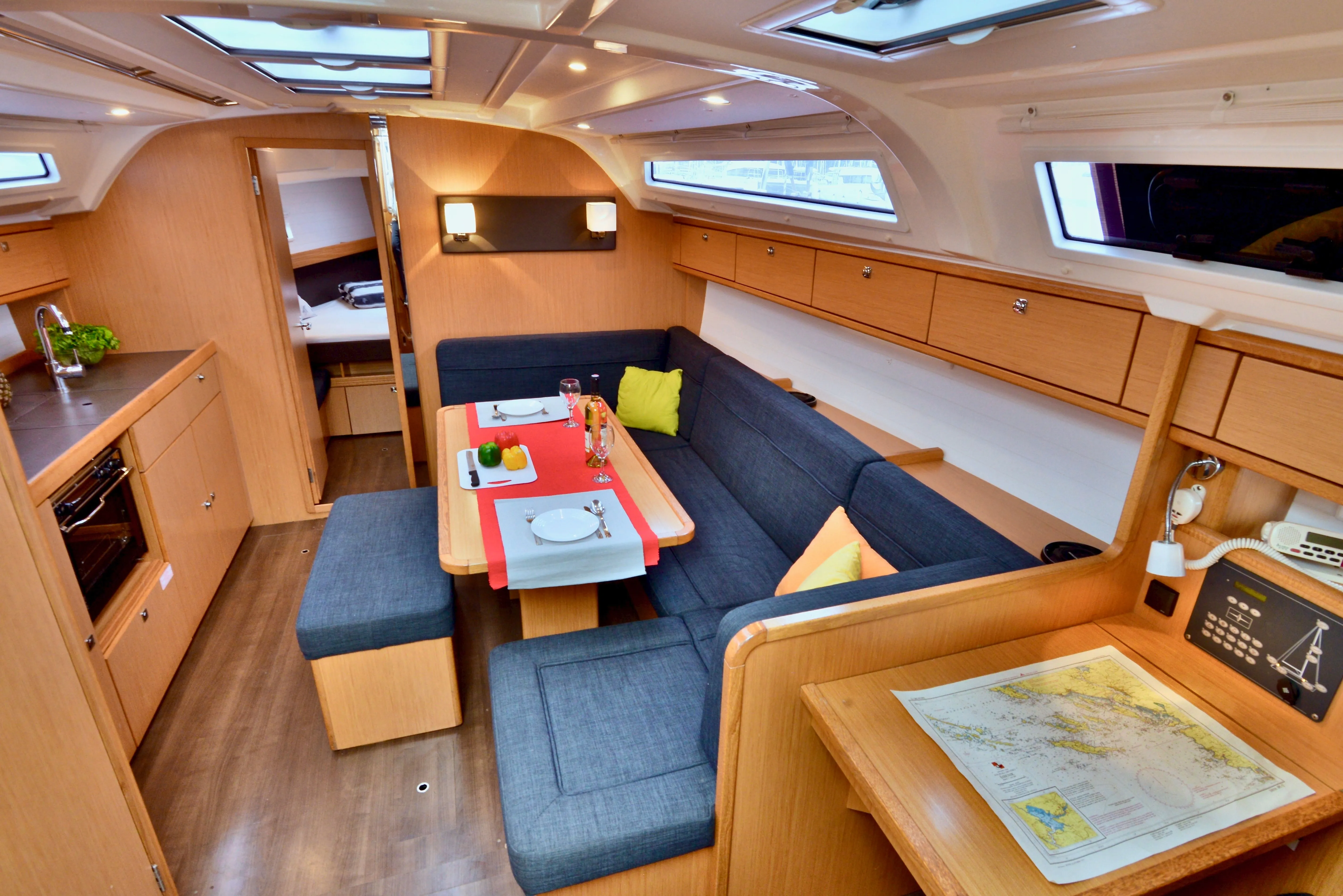 Rent a 12.35m Sailing Yacht Bavaria Cruiser 41 in Šibenik